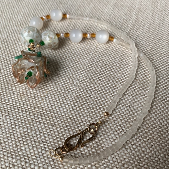 Rare Murano glass flower beaded necklace. Very lovely & pretty. - Picture 3 of 3